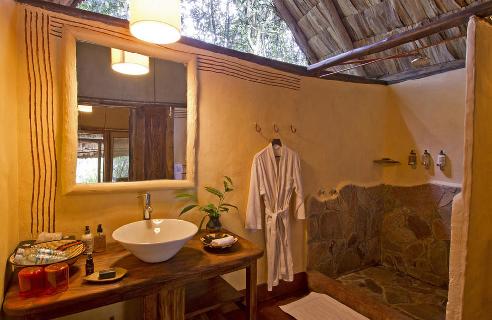 Sanctuary Gorilla Forest Camp Otel Ntungamo  Dış mekan fotoğraf